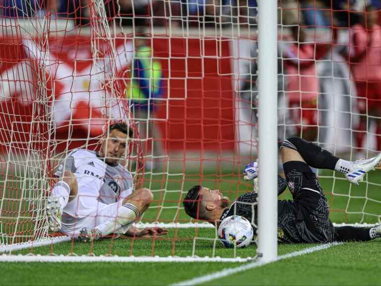 Le Toronto FC est petit avec une défaite 2-0 contre les Red Bulls de New York