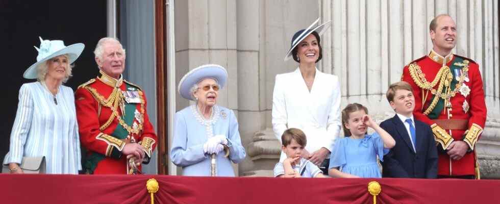 Le jubilé de platine de la reine Elizabeth II démarre avec faste et célébration