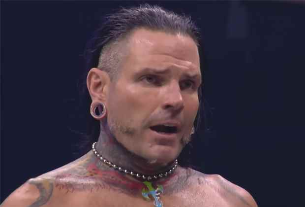 Le lutteur AEW Jeff Hardy suspendu indéfiniment – Arrestation pour conduite avec facultés affaiblies, traitement