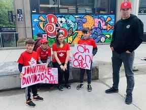 Les fans se sont présentés pour le match amical Canada-Panama prévu à BC Place dimanche, pour découvrir que le match est annulé.