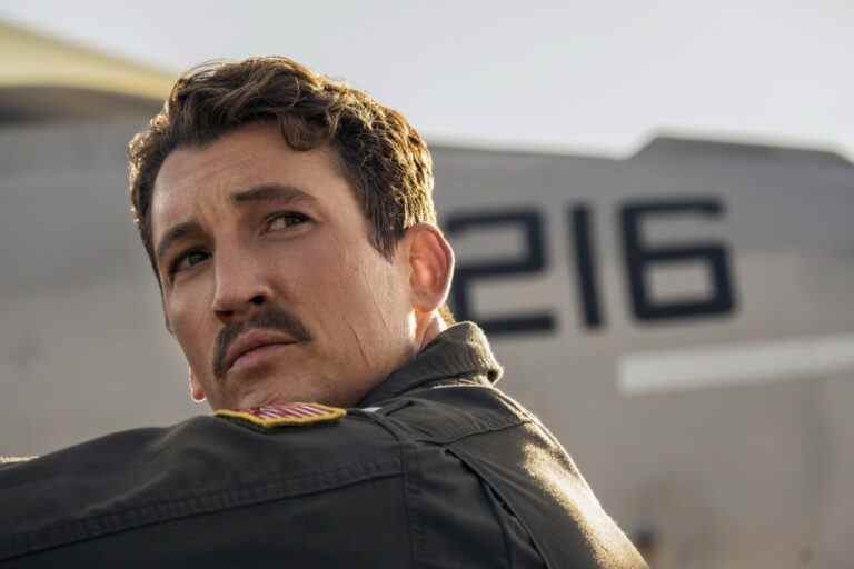 Le réalisateur de "Top Gun : Maverick" a présenté Miles Teller à Tom Cruise en utilisant une moustache photoshopée Les plus populaires doivent être lus
	
	
