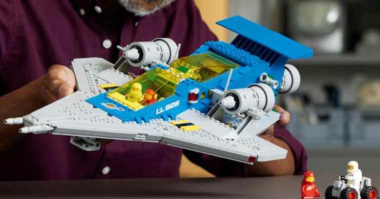 Le vaisseau spatial original de Lego, le Galaxy Explorer, est de retour et meilleur que jamais