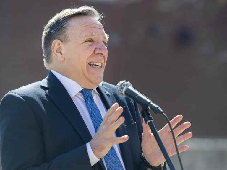 Les Québécois unis dans la désapprobation de la gestion des soins de santé par Legault, selon un sondage