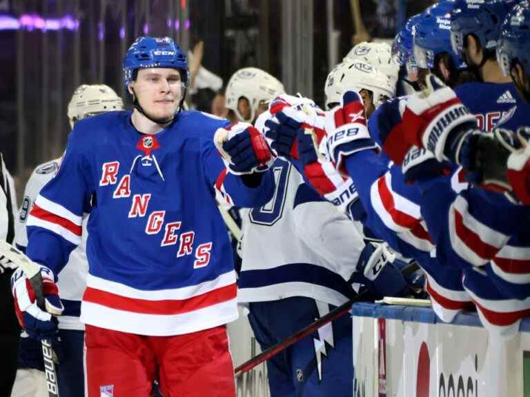 Les Rangers continuent de rouler à domicile et battent Lightning pour mener la série 2-0