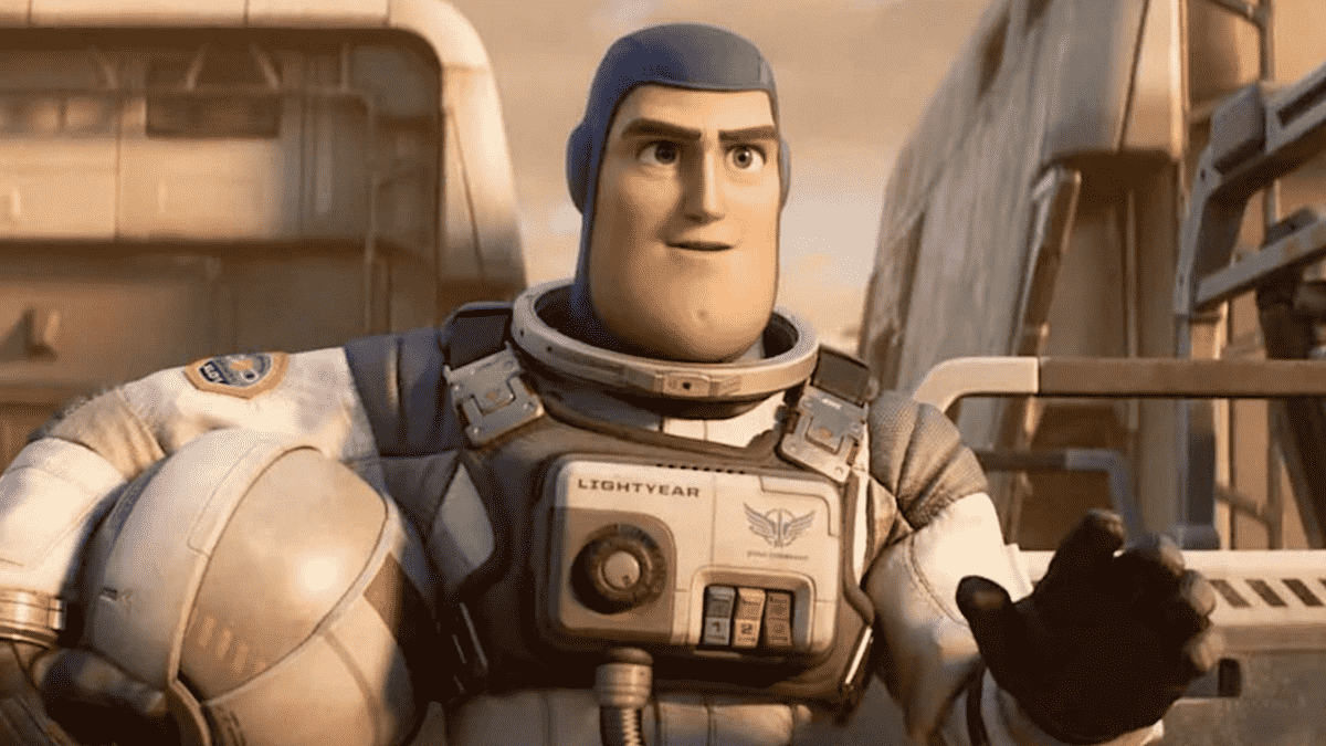 Lightyear avait une scène d'ouverture différente jusqu'à ce que Bob Iger inspire son changement avec une question importante
