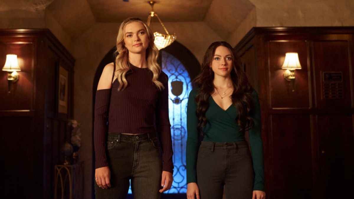  L'univers de Vampire Diaries pourrait-il continuer après l'annulation de Legacies ?  Voici ce que dit la créatrice Julie Plec
