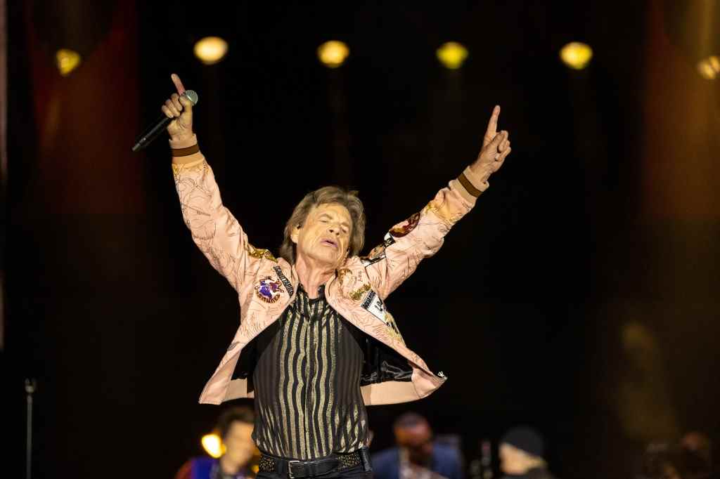 Mick Jagger a le COVID, forçant le report de l'émission d'Amsterdam des Rolling Stones Les plus populaires doivent être lus Inscrivez-vous aux newsletters Variety Plus de nos marques
	
	
