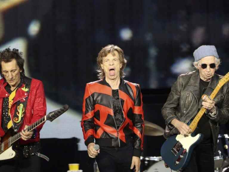 PAS DE SATISFACTION: Mick Jagger a COVID, le concert des Rolling Stones annulé