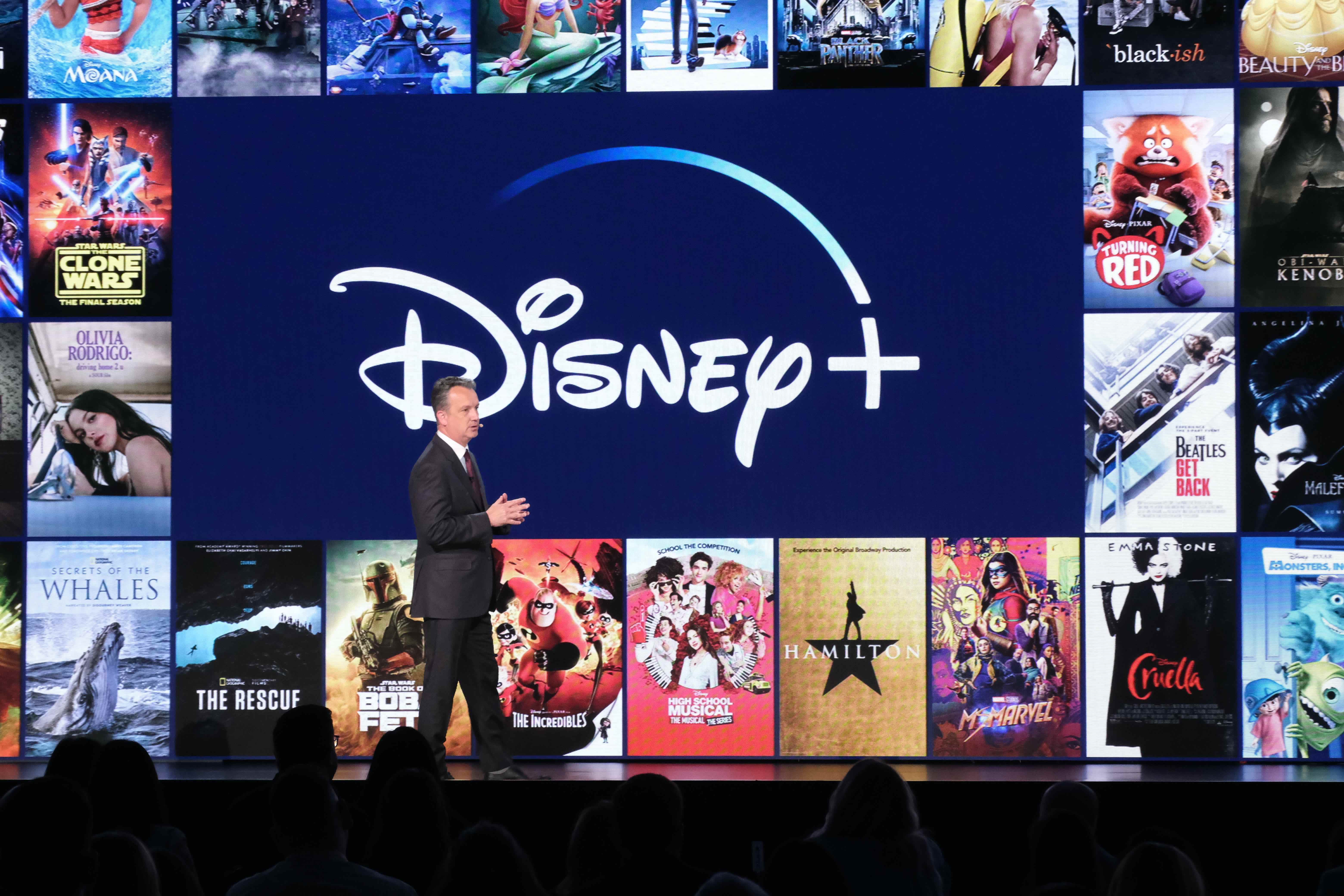 UPFRONT - 17/05/122Disney présente les nouvelles programmations 2022-2023 pour ABC, ABC News, Freeform, ESPN, FX et National Geographic aux communautés de la publicité et des médias au DISNEY 2022 UPFRONT, en direct du Pier 36 à New York.  (Disney General Entertainment/Chrys Davis) SEAN BAILEY (PRÉSIDENT, WALT DISNEY STUDIOS MOTION PICTURE PRODUCTION)