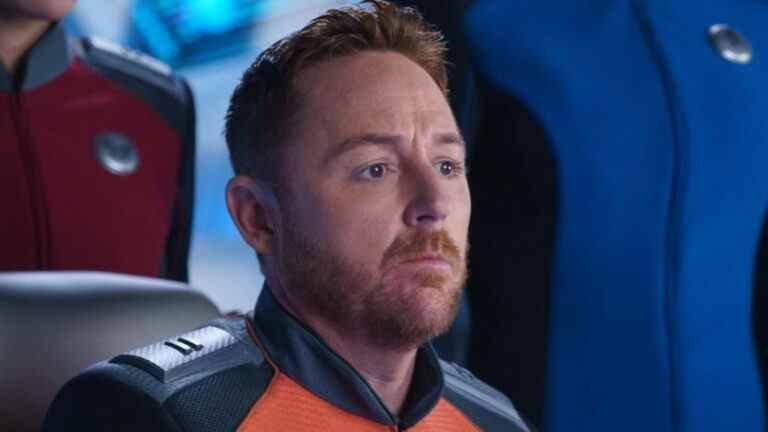 Pourquoi l'Orville devait adopter une narration sérieuse, selon Scott Grimes
