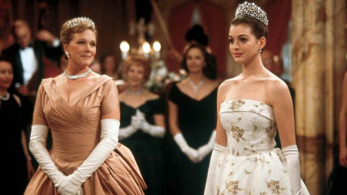  Princess Diaries 3 pourrait-il encore arriver?  Voici les pensées honnêtes de Julie Andrews
