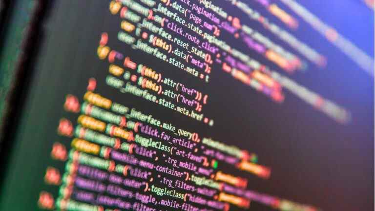 Les méta-développeurs seront invités à programmer presque exclusivement dans ces quatre langages de programmation