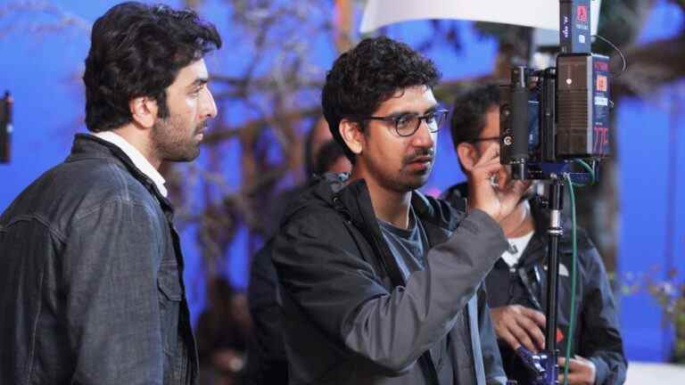 Ranbir Kapoor, Ayan Mukerji sur 'Brahmastra': 'Nous avons eu l'opportunité de créer notre propre merveille' (EXCLUSIF) Les plus populaires doivent être lus Inscrivez-vous aux newsletters Variété Plus de nos marques
	
	
