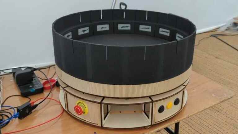 Raspberry Pi et RP2040 Power E-Paper Zoetrope