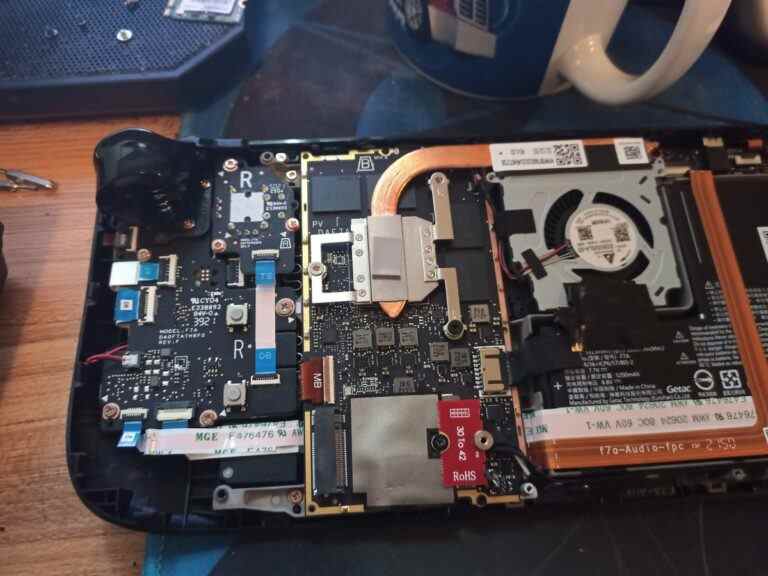 Steam Deck Mod permet des mises à niveau plus longues du SSD M.2