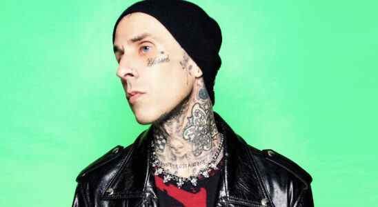 Travis Barker hospitalisé pour une pancréatite, selon des rapports que les plus populaires doivent lire