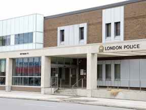 Quartier général de la police de Londres sur Dundas Street.  (Photo d'archive)