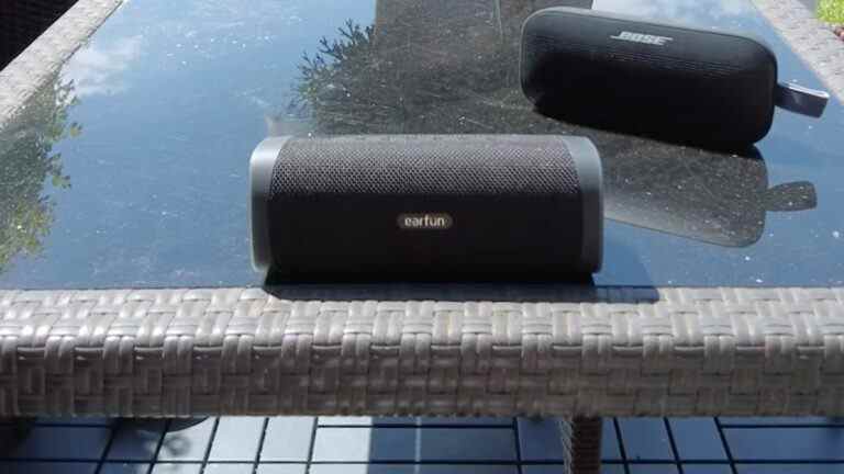 Vous n’avez pas les moyens d’acheter un Sonos Roam ?  Le nouveau haut-parleur Bluetooth plus grand d’Earfun ne coûte que 60 $