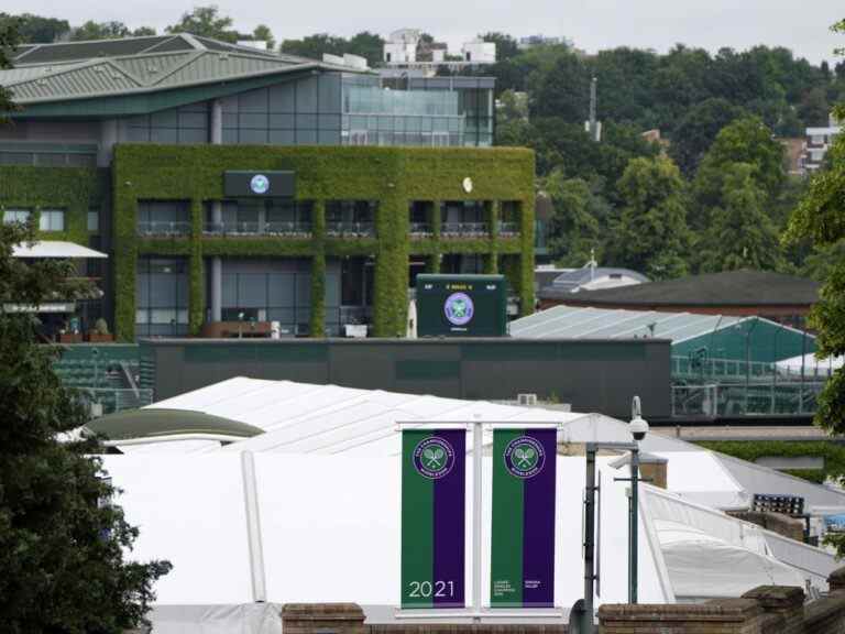 Wimbledon remporte un record de prix lors d’un tournoi à pleine capacité