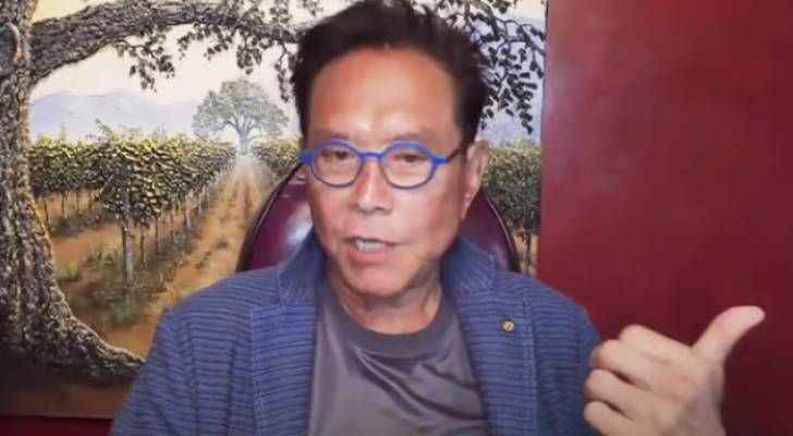 Ce que veut dire Robert Kiyosaki lorsqu’il dit que l’inflation à chaud « anéantira 50 % de la population américaine »