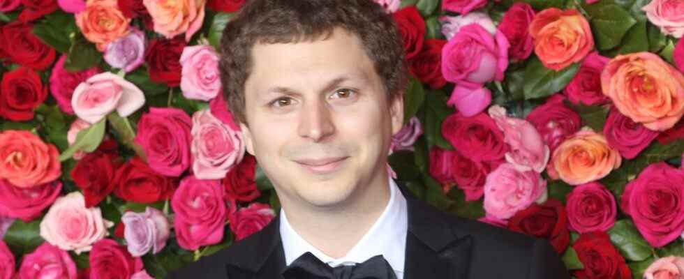 Ok, maintenant où est le look Barbie de Michael Cera ?