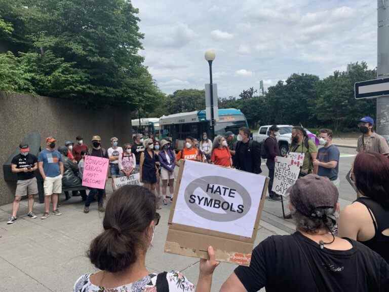 Contre-manifestation au centre-ville d’Ottawa alors que la ville se prépare au retour des manifestants de la «liberté»