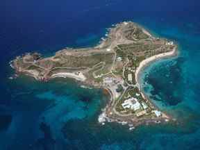 Little St. James Island, l'une des propriétés du financier Jeffrey Epstein, est vue dans une vue aérienne près de Charlotte Amalie, St. Thomas, Îles Vierges américaines, le 21 juillet 2019.