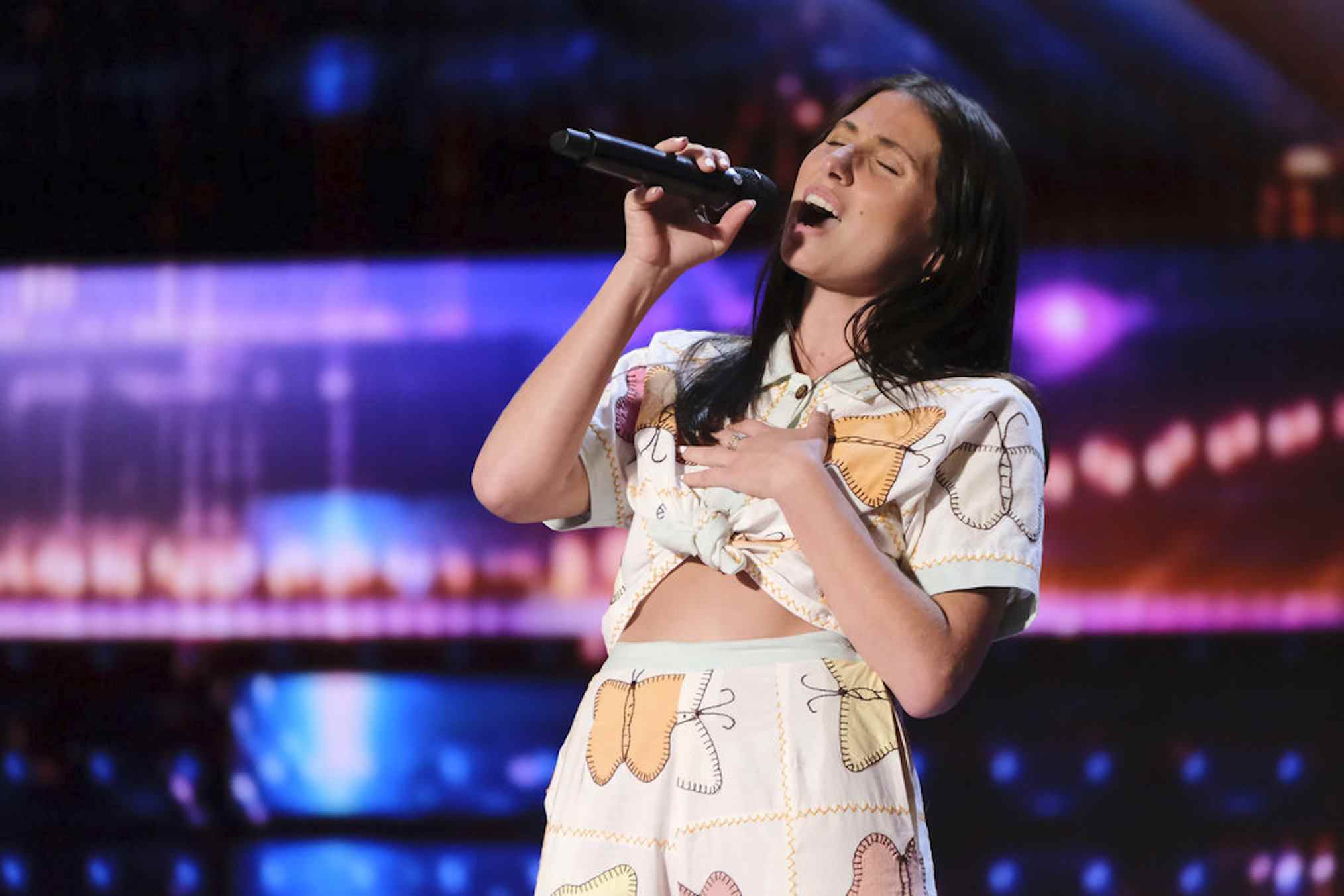 Lily Meola auditionne pour l'épisode 5 de la saison 17 d'America's Got Talent