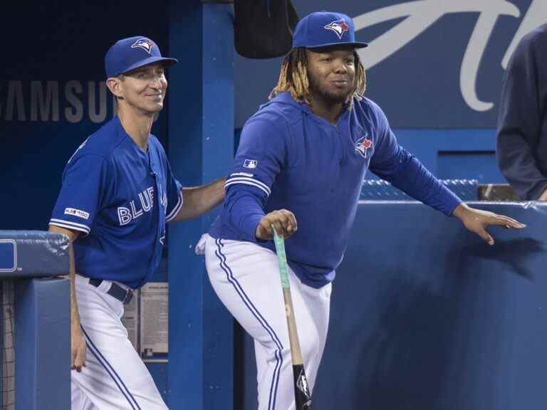 L’entraîneur des Blue Jays, Budzinski, s’éloigne de l’équipe après le décès de sa fille