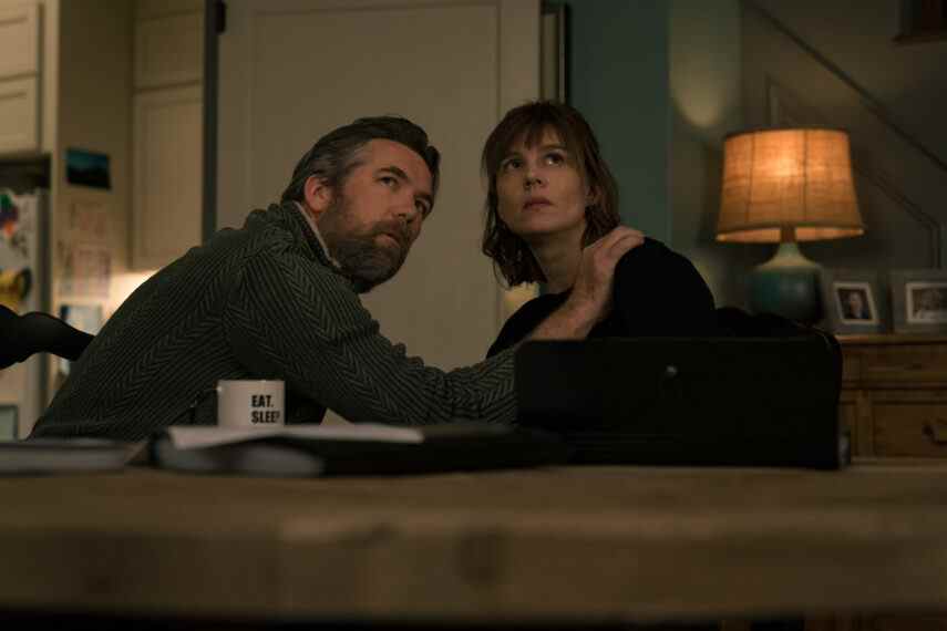 Patrick Brammall comme Andy Bouchard et Katja Herbers comme Kristen Bouchard dans Evil