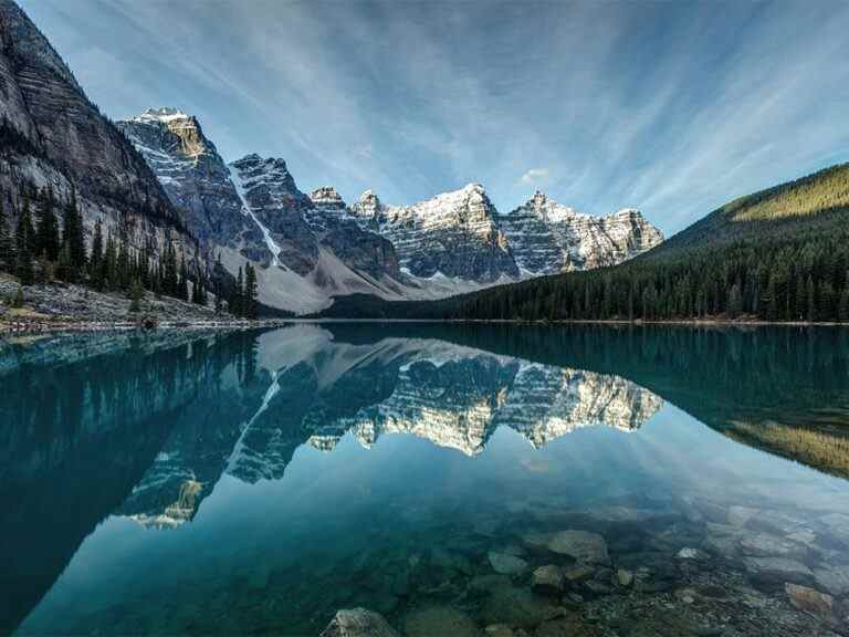 « Planifiez à l’avance », conseillent les responsables de Parcs Canada et de Banff aux visiteurs