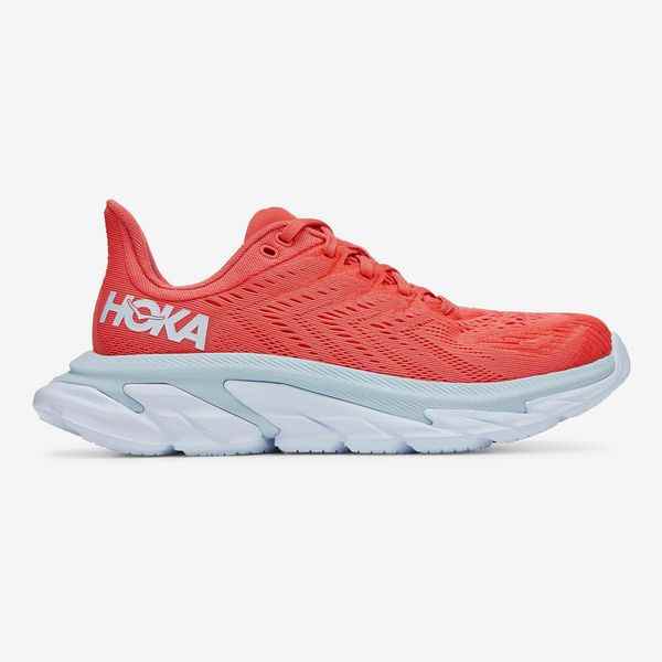 Chaussures de course sur route Clifton Edge de Hoka - Femmes