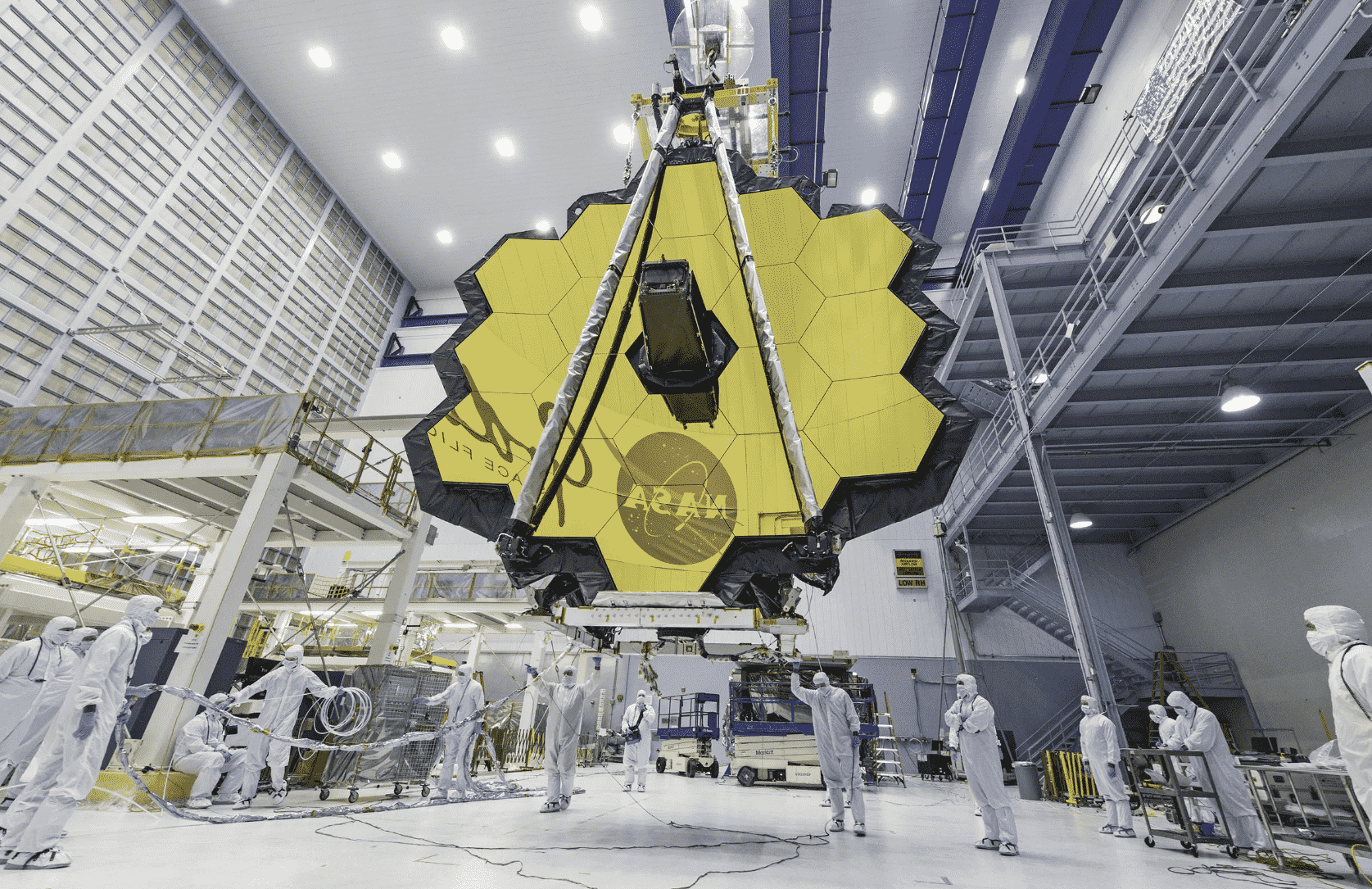 Une image du miroir du JWST.