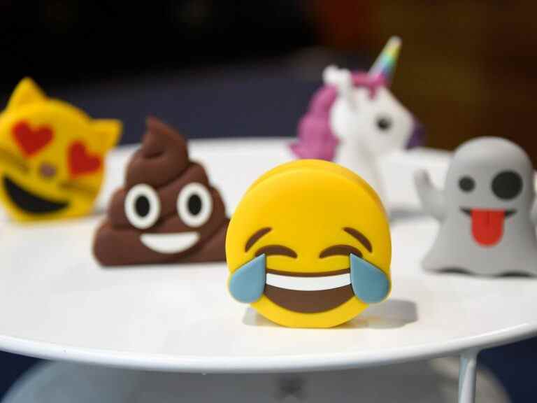 Coup de poing ou coup de poing ?  Les mésaventures d’Emoji peuvent causer de la confusion – et de l’embarras – au travail