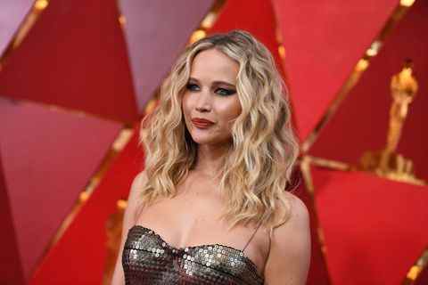 Jennifer Lawrence arrive pour la 90e cérémonie des Oscars le 4 mars 2018