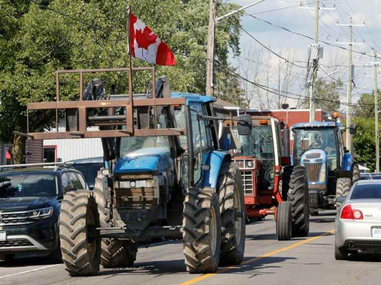 L’événement Trudeau à la brasserie annulé alors que des manifestants apparents du convoi s’installent à l’extérieur