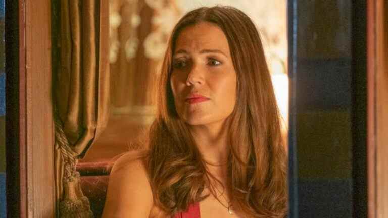 Rebecca de This Is Us approuverait probablement la réponse élégante de Mandy Moore à Emmy Snub après la dernière saison
