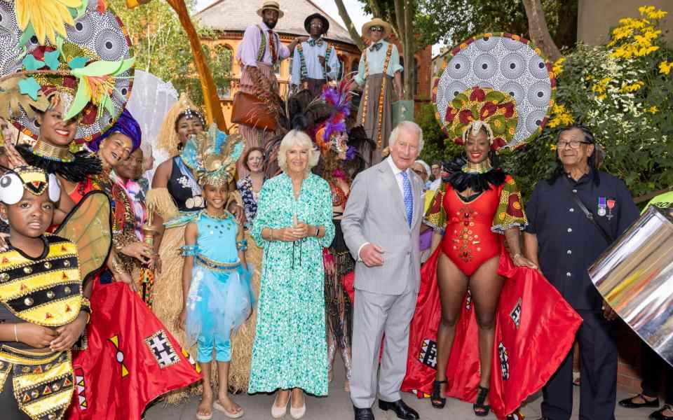 Camilla et le prince de Galles - Ian Vogler, Pool Photo via AP