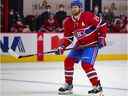 Le défenseur des Canadiens de Montréal Jeff Petry patrouille la ligne bleue lors d'un match contre les Jets de Winnipeg à Montréal le 8 avril 2021.