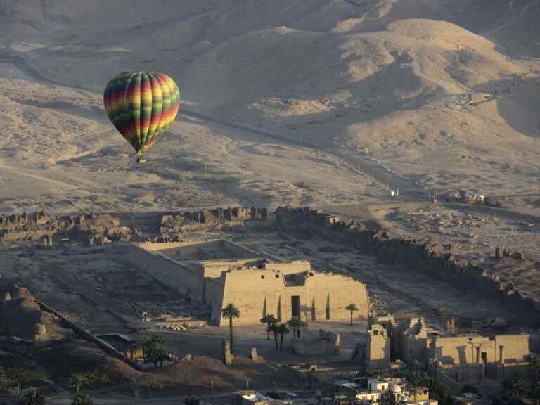 L’Egypte suspend le vol en montgolfière au-dessus de Louxor après deux blessés