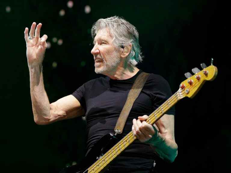 « Boomer blanc privilégié »: les fans contrariés par le commentaire de Roger Waters sur le Weeknd, Drake