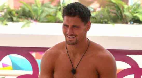 Jay de Love Island révèle avec qui il craint d'avoir «oublié» la connexion