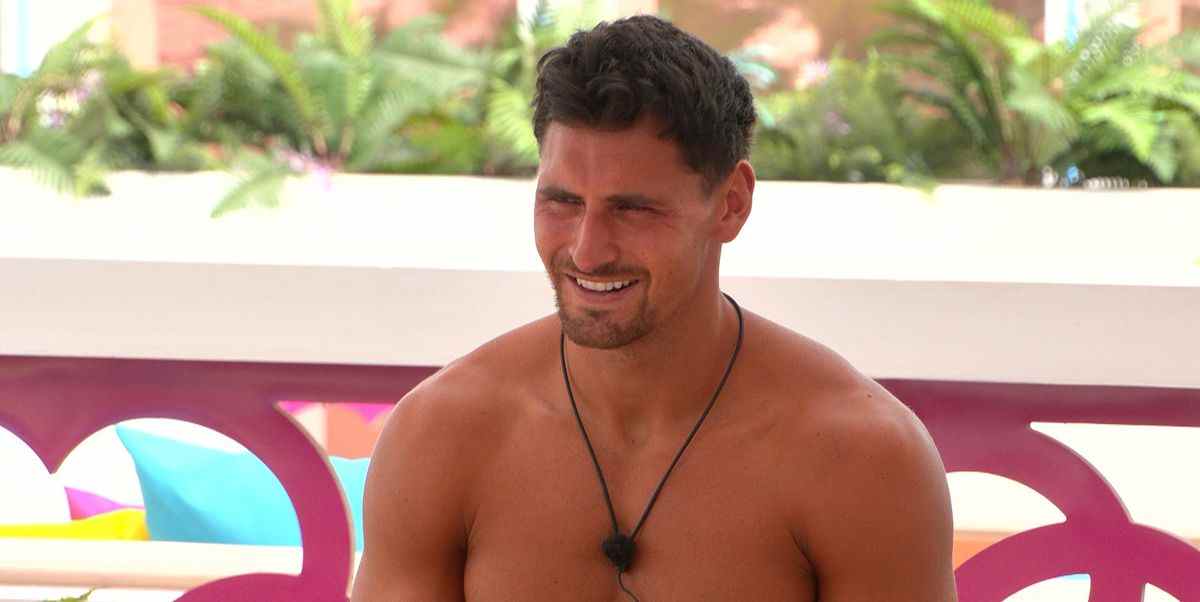 Jay de Love Island révèle avec qui il craint d'avoir «oublié» la connexion

