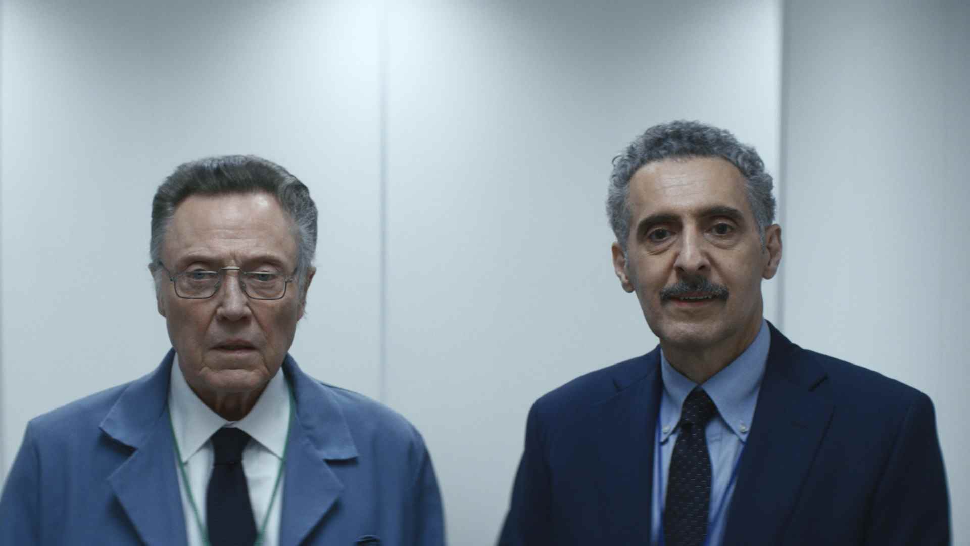 Christopher Walken comme Burt et John Turturro comme Irving dans Severance