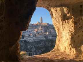 La vue d'une grotte à Matera, Italie.  GETTY