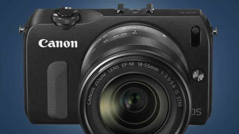 Le Canon EOS M à 10 ans : un avertissement à moitié cuit de l’histoire des appareils photo sans miroir