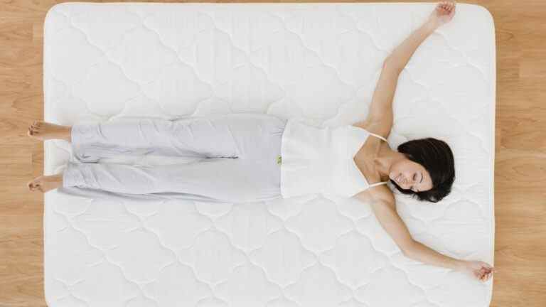 5 raisons pour lesquelles les matelas en mousse à mémoire de forme sont bons pour les maux de dos