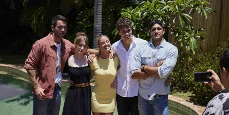 Les stars de Home and Away réagissent à la dernière sortie de personnage

