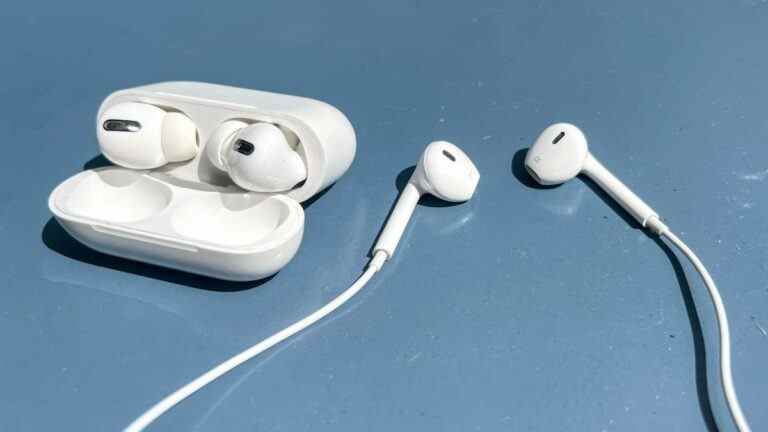 Oubliez les AirPods – Les EarPods peuvent toujours être les bons écouteurs pour vous