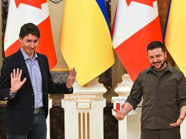 Malgré la séance photo « surprise » du Premier ministre, l’ambassade du Canada à Kyiv reste fermée